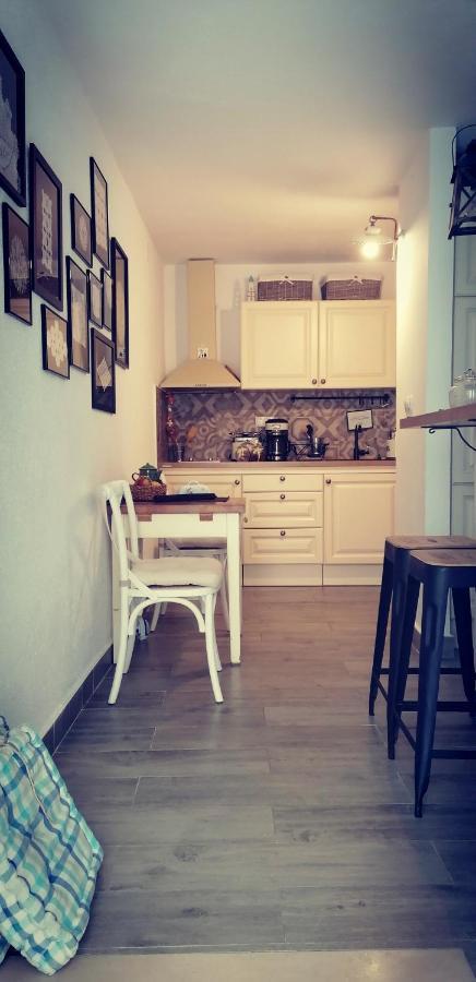 Liza'S Downtown Apartment 赫瓦尔 外观 照片